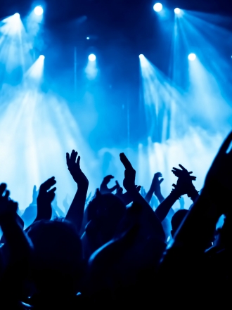 El rompedor significado de soñar con un concierto de rock