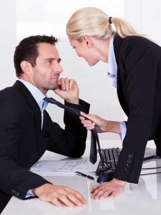 Sueños eróticos en la oficina: pasión en el trabajo