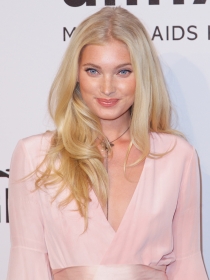 Así debes maquillarte si tienes la piel pálida como Elsa Hosk