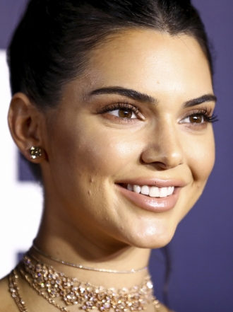 6 alimentos que evitan la aparición de granos y espinillas