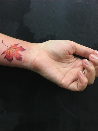 Ideas de tatuajes otoñales para dejar la estación en tu piel