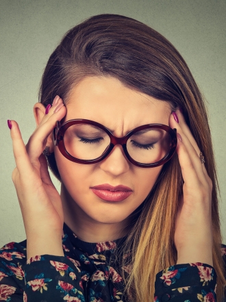 Soñar con estar agobiada: escucha a tus sueños y busca la calma