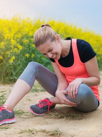 Soñar con caerte al suelo: atenta a los obstáculos