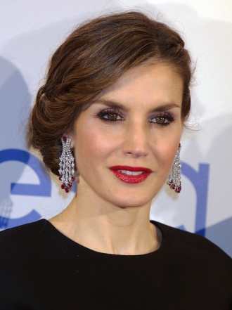 Copia el original peinado que luce la Reina Letizia