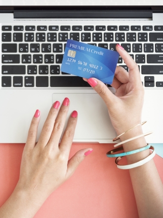 Comprar por Internet puede hacerte más feliz