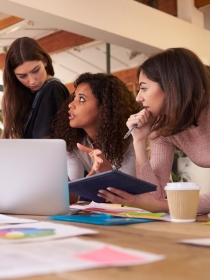 El significado de soñar con ser amiga de tus compañeras de trabajo
