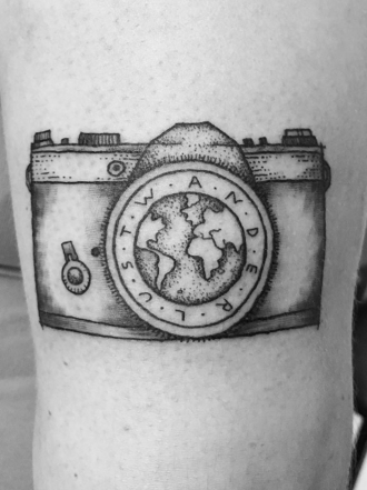 8 tatuajes estupendos para amantes de la fotografía