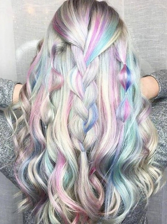 Pelo Holográfico: el tinte de inspiración unicornio que triunfa