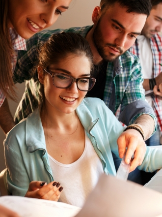 Predicciones de signos y compatibilidad en el trabajo