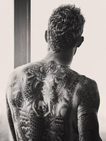 Futbolistas y cantantes, entre los famosos más tatuados