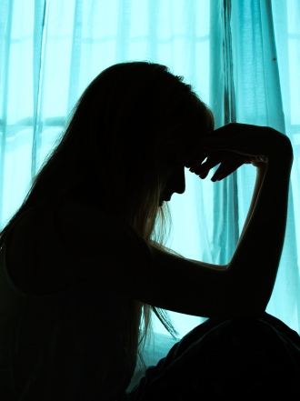 Soñar que no sabes llorar