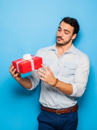 Qué regalarle a un chico Libra para conquistarle