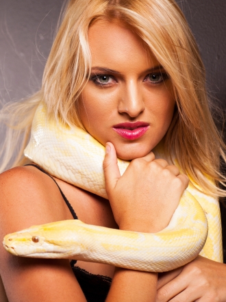 Soñar que te conviertes en una serpiente: descubre tu poder