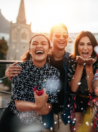 Qué hacer en Navidad con amigos: planes originales y divertidos