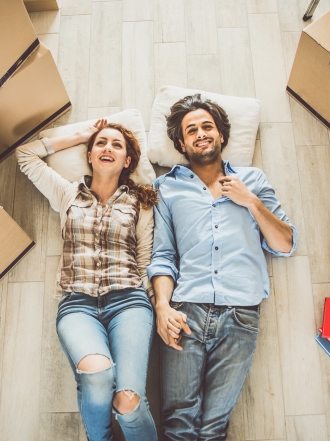 15 cosas que los hombres hacen cuando están enamorados