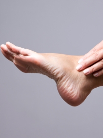 Soñar que tienes dolor en los pies: ¿no puedes más?