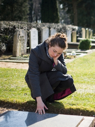 Soñar que hablo con mi madre muerta: ¿qué te queda por decir?