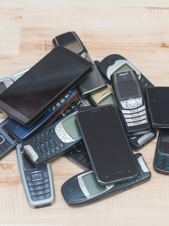 Cómo reutilizar tu viejo móvil y darle otra vida