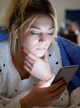 El significado de soñar que tu novio no te contesta un Whatsapp