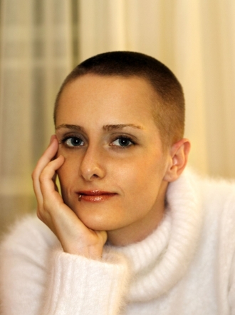 Soñar con raparse el pelo: recupera tu fuerza