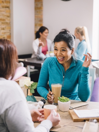 Cómo sacar temas de conversación para hacer amigos: ¡Trucos infalibles!