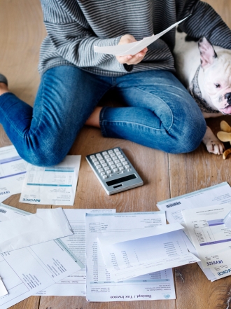 Soñar con hacer la Declaración de la Renta: tus obligaciones en sueños