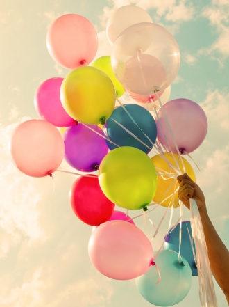 Soñar con globos de colores: el color de tus ilusiones