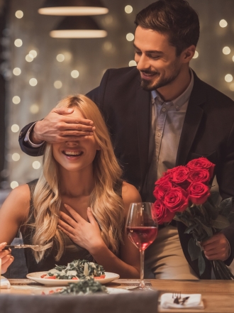 Cita a ciegas: de qué hablar para arrasar en tu primer encuentro