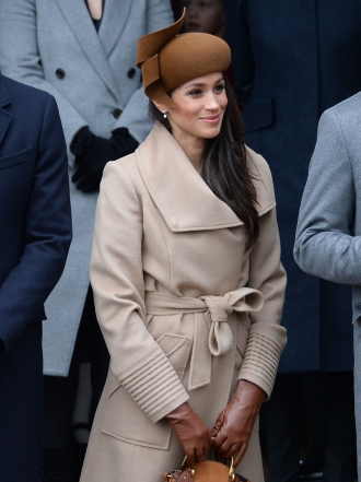10 geniales looks de Meghan Markle que demuestran su gusto vistiendo