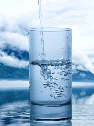 Soñar con un vaso medio vacío: un cambio de perspectiva