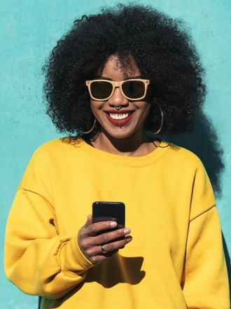 Infalibles frases para excitar a un hombre por WhatsApp