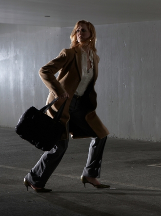 Soñar que estás paralizado: cuando no puedes reaccionar en tus sueños