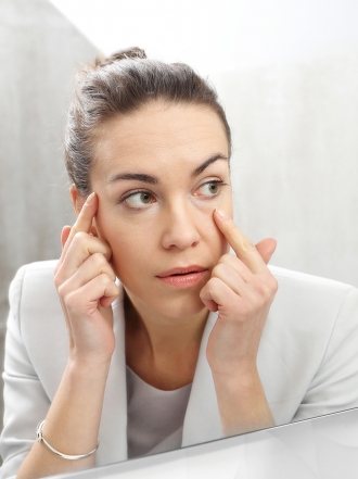 Me late el ojo, ¿son peligrosas las palpitaciones del párpado?