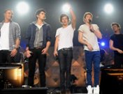 Lo que no se vio del concierto de One Direction en Barcelona: desnudos y juergas, antes y después