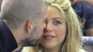Shakira 'pasa' de Piqué y es adicta a dar de mamar a Milan: la boda se aplaza