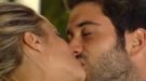 Twitter flipa con Un príncipe para Corina: del beso a OBK con el vampiro Pedro