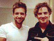 Pablo Alborán cambia a Malú por Bisbal y eclipsa a Alejandro Sanz con su brazo descomunal