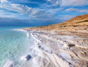 El significado de soñar con una isla desierta: ¿te da miedo la soledad?