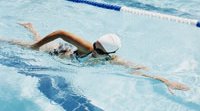 Natación para la espalda: beneficios y precauciones