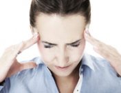 Tinnitus o zumbido en los oídos en la menopausia: causas y remedios