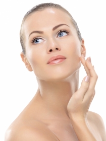 Acné, manchas, bolsas, ojeras... Tratamientos faciales para cada problema