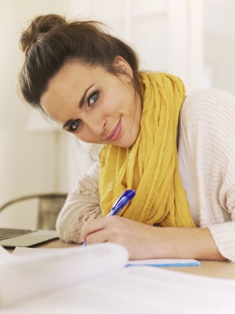 Cómo hacer una declaración de amor con una carta anónima