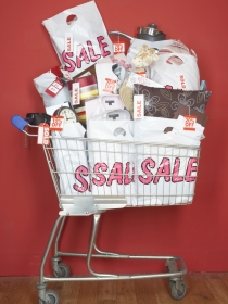 Nos vamos de rebajas: qué comprar, chollos y estafas