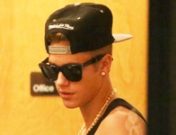 Justin Bieber se libra, no pagará por atropellar a un paparazzi