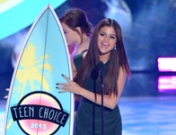 Selena Gomez triunfa con su modelito en los Teen Choice Awards 2013