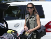 Selena Gomez, una responsable hermana mayor muy a la moda