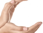 Lima tus uñas con forma redonda