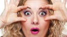 El cuidado de los ojos en la limpieza facial