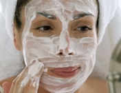 Limpieza facial nocturna: cómo lavarte la cara antes de acostarte