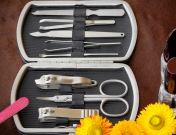 Kit de accesorios básicos para hacer la manicura: cuida tus uñas